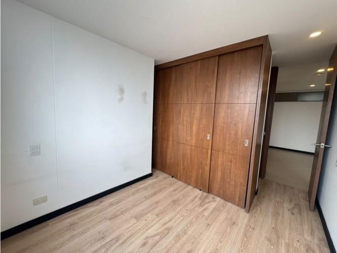 Apartamento de 3 alcobas en arriendo en Loma De Los Gonzalez, Medellín, 124 m² · foto 10 de 20
