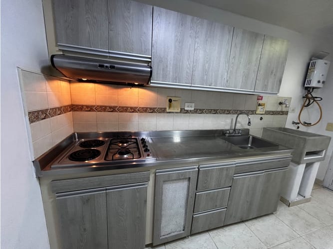 Casa de 4 alcobas en arriendo en La Pilarica, Medellín, 110 m² · foto 1 de 23