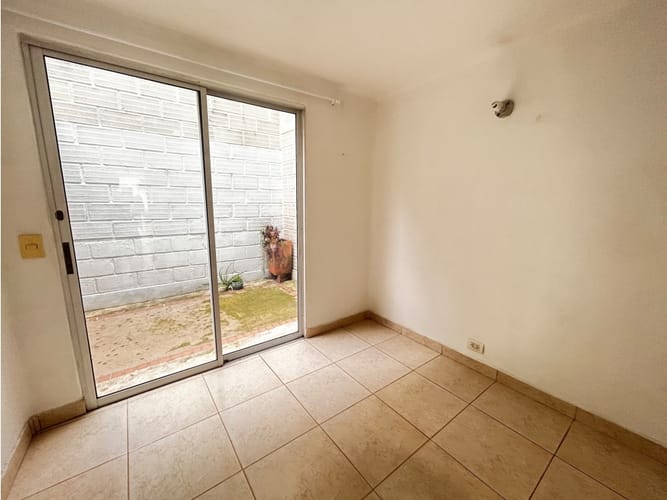 Casa de 4 alcobas en arriendo en La Pilarica, Medellín, 110 m² · foto 6 de 23