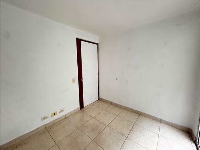 Casa de 4 alcobas en arriendo en La Pilarica, Medellín, 110 m² · foto 14 de 23