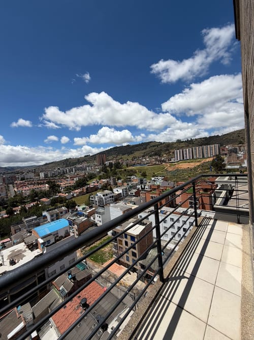 Apartamento de 3 alcobas en arriendo en Tunja, Tunja, 80 m² · foto 2 de 20