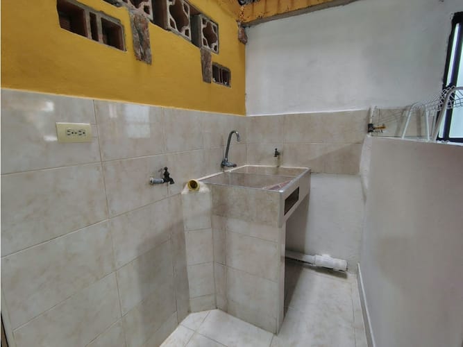 Apartamento de 3 alcobas en arriendo en Ditaires, Itagüí, 80 m² · foto 2 de 13