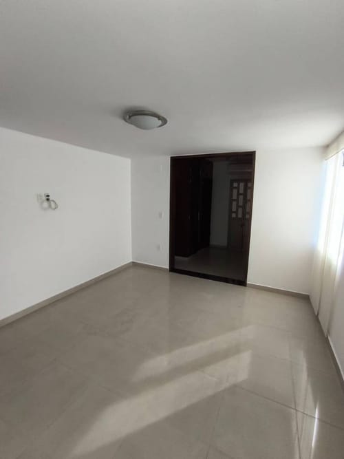 Apartamento de 6 alcobas en arriendo en La Victoria, Bucaramanga, 300 m² · foto 9 de 24