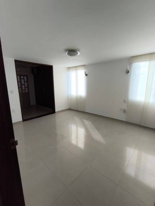 Apartamento de 6 alcobas en arriendo en La Victoria, Bucaramanga, 300 m² · foto 13 de 24