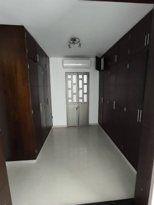 Apartamento de 6 alcobas en arriendo en La Victoria, Bucaramanga, 300 m² · foto 14 de 24