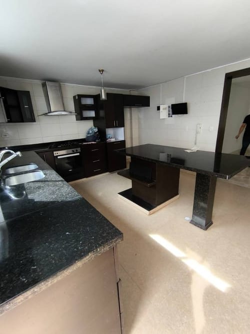 Apartamento de 6 alcobas en arriendo en La Victoria, Bucaramanga, 300 m² · foto 18 de 24
