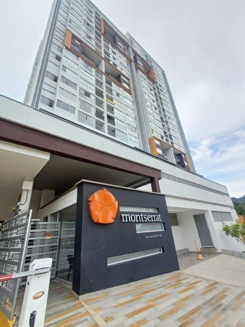 Apartamento de 3 alcobas en arriendo en Abadías, Floridablanca, 95 m² · foto 1 de 21
