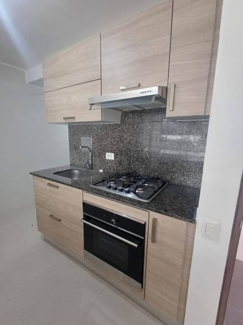 Apartamento de 3 alcobas en arriendo en Abadías, Floridablanca, 95 m² · foto 5 de 21