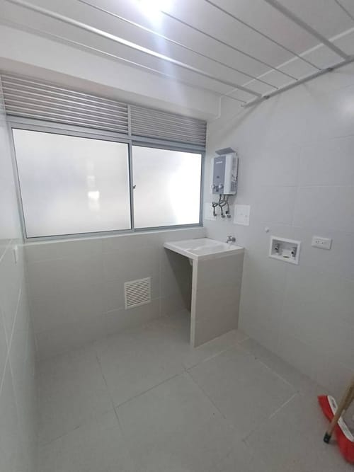 Apartamento de 3 alcobas en arriendo en Abadías, Floridablanca, 95 m² · foto 16 de 21