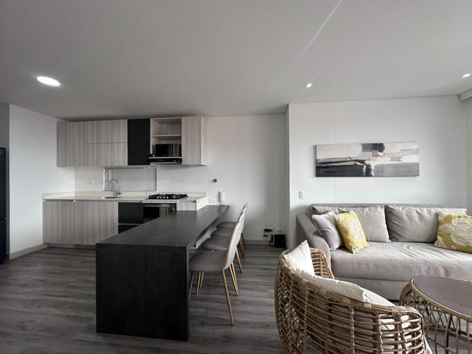 Apartamento de 1 alcoba en arriendo en El Poblado, Medellín, 57 m² · foto 4 de 19