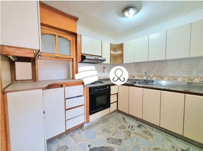 Apartamento de 4 alcobas en venta en Laureles, Medellín, 110 m² · foto 6 de 16
