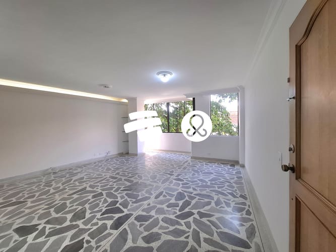 Apartamento de 4 alcobas en venta en Cristobal, Medellín, 96 m² · foto 2 de 24