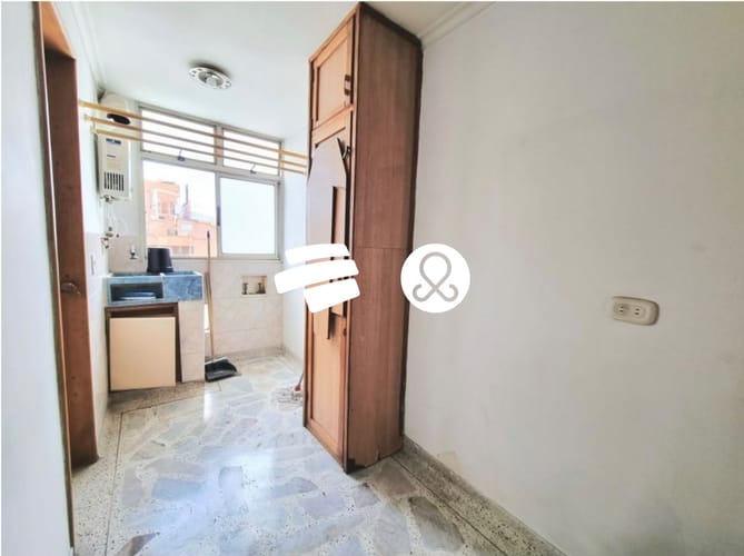 Apartamento de 4 alcobas en venta en Laureles, Medellín, 110 m² · foto 11 de 16