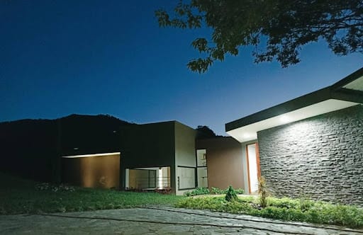 Casa de 5 alcobas en venta en La Doctora, Sabaneta, 400 m² · foto 2 de 24