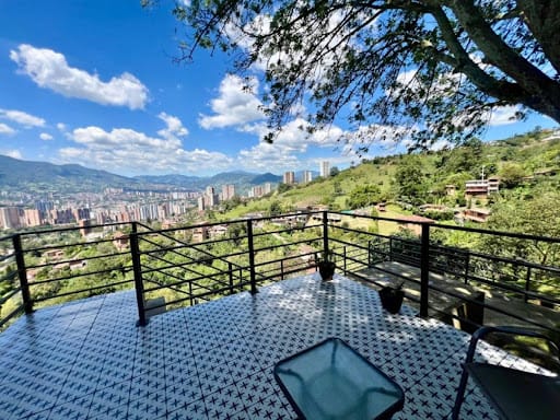 Casa de 5 alcobas en venta en La Doctora, Sabaneta, 400 m² · foto 10 de 24