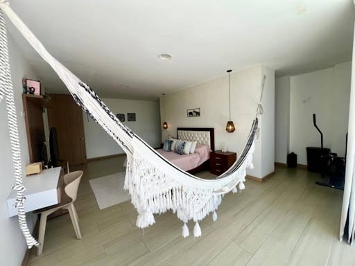 Casa de 5 alcobas en venta en La Doctora, Sabaneta, 400 m² · foto 23 de 24