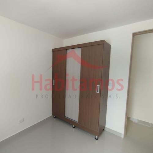 Apartamento de 2 alcobas en arriendo en Cuatro Esquinas, Rionegro, 49 m² · foto 6 de 9