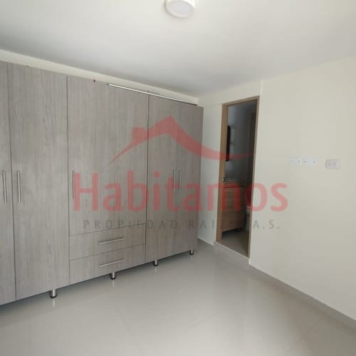 Apartamento de 2 alcobas en arriendo en Cuatro Esquinas, Rionegro, 49 m² · foto 8 de 9