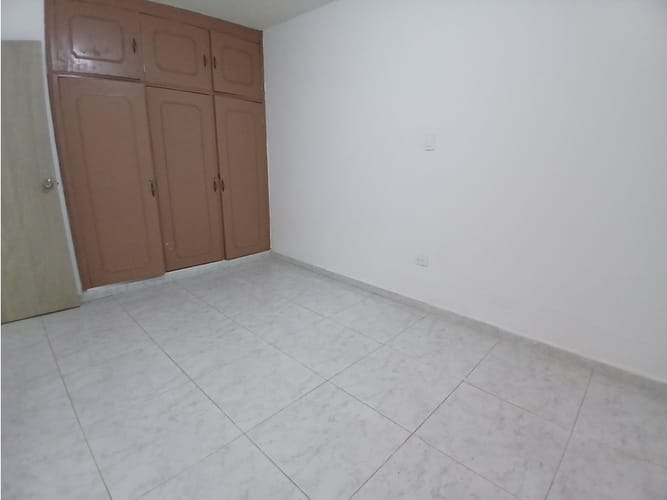Casa de 4 alcobas en arriendo en Rosales, Medellín, 190 m² · foto 6 de 16