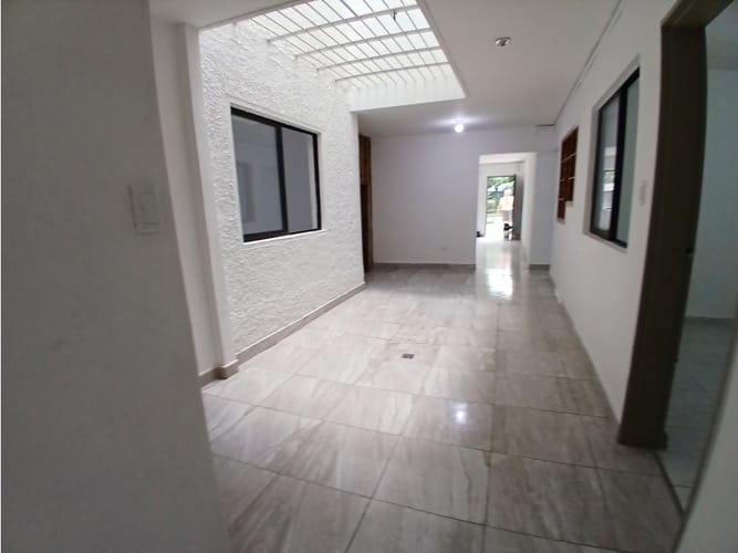 Casa de 4 alcobas en arriendo en Rosales, Medellín, 190 m² · foto 8 de 16