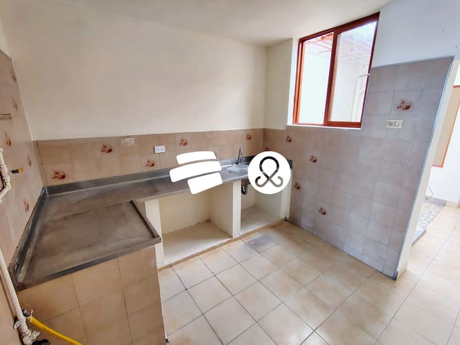 Casa de 6 alcobas en venta en Kennedy, Medellín, 129 m² · foto 10 de 24