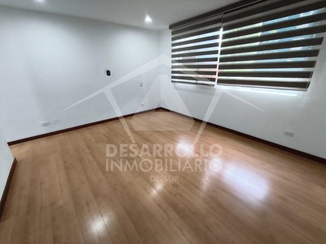 Apartamento de 3 alcobas en arriendo en Camino Verde, Envigado, 120 m² · foto 3 de 9