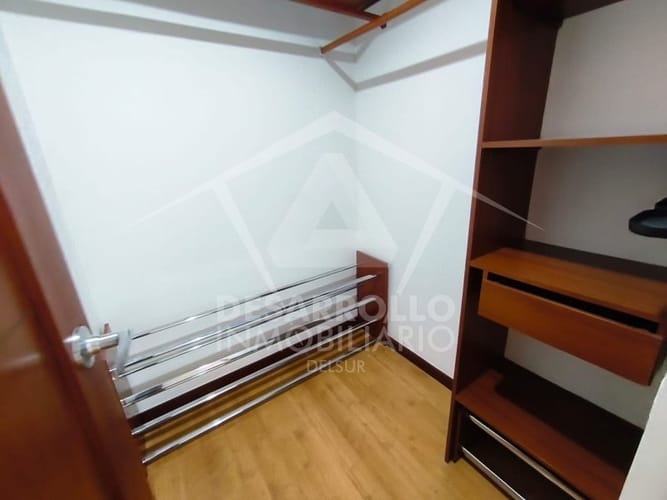 Apartamento de 3 alcobas en arriendo en Camino Verde, Envigado, 120 m² · foto 5 de 9