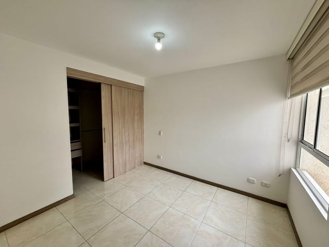 Apartamento de 3 alcobas en arriendo en Valle Del Lili, Cali, 72 m² · foto 3 de 11