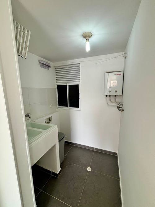 Apartamento de 3 alcobas en arriendo en Valle Del Lili, Cali, 72 m² · foto 8 de 11
