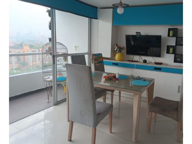 Apartamento de 3 alcobas en venta en Las Antillas, Envigado, 93 m² · foto 2 de 11