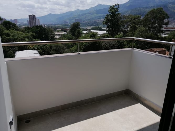 Apartamento de 2 alcobas en arriendo en Santa Ana, Bello, 60 m² · foto 2 de 24