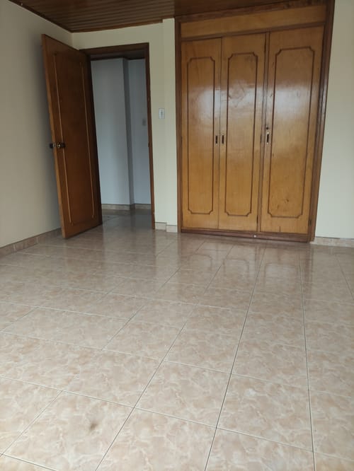 Apartamento de 2 alcobas en arriendo en Santa Barbara, Bogotá, 75 m² · foto 2 de 18