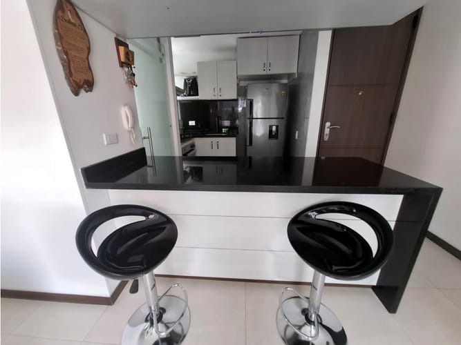 Apartamento de 2 alcobas en venta en Urbanizacion Santa Ana, Cali, 65 m² · foto 2 de 24