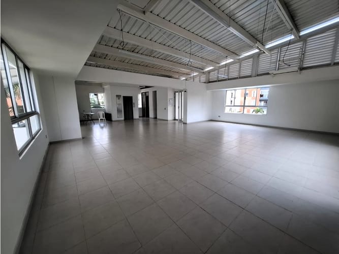 Apartamento de 2 alcobas en venta en Urbanizacion Santa Ana, Cali, 65 m² · foto 18 de 24
