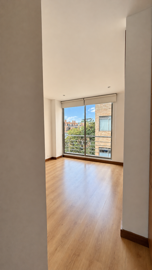Apartamento de 1 alcoba en arriendo en Chicó Navarra, Bogotá, 130 m² · foto 8 de 15