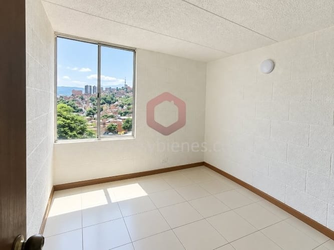 Apartamento de 3 alcobas en arriendo en Laureles, Medellín, 80 m² · foto 5 de 14