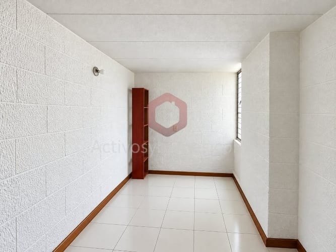 Apartamento de 3 alcobas en arriendo en Laureles, Medellín, 80 m² · foto 10 de 14