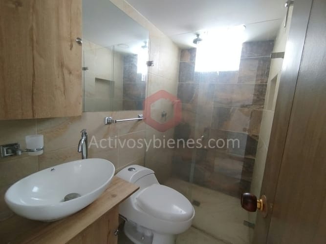 Apartamento de 3 alcobas en arriendo en Laureles, Medellín, 80 m² · foto 11 de 14