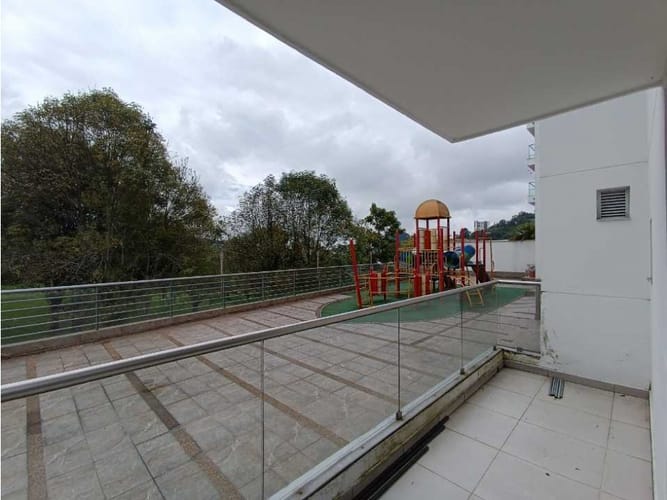Apartamento de 3 alcobas en arriendo en El Trebol, Manizales, 90 m² · foto 15 de 24