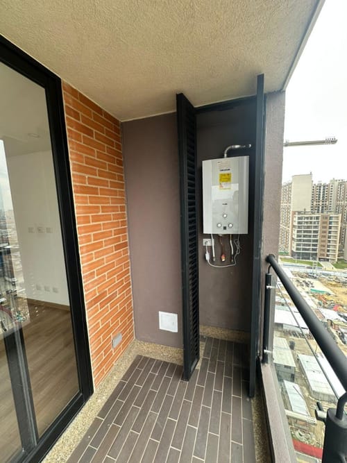 Apartamento de 3 alcobas en venta en Balcones Del Salitre, Bogotá, 97 m² · foto 4 de 19