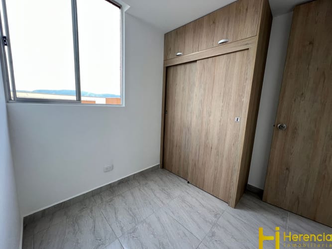 Apartamento de 3 alcobas en venta en Cabecera San Antonio De Prado, Medellín, 50 m² · foto 5 de 14