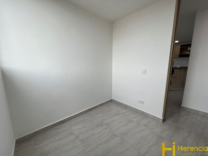 Apartamento de 3 alcobas en venta en Cabecera San Antonio De Prado, Medellín, 50 m² · foto 6 de 14