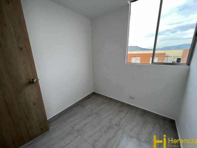 Apartamento de 3 alcobas en venta en Cabecera San Antonio De Prado, Medellín, 50 m² · foto 7 de 14