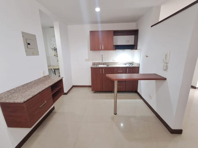 Apartaestudio en arriendo en La Floresta, Medellín, 33 m² · foto 4 de 16