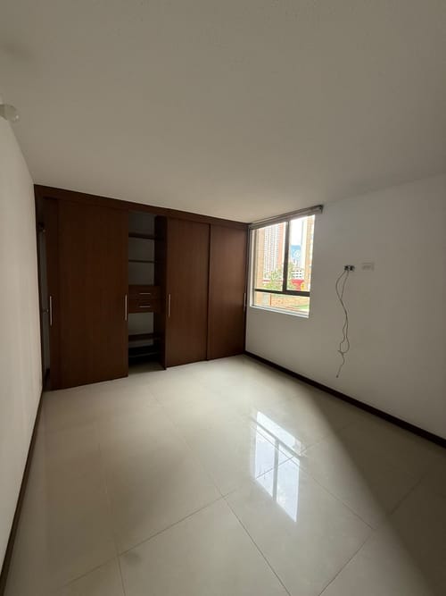 Apartamento de 3 alcobas en venta en Cabañas, Bello, 70 m² · foto 11 de 18