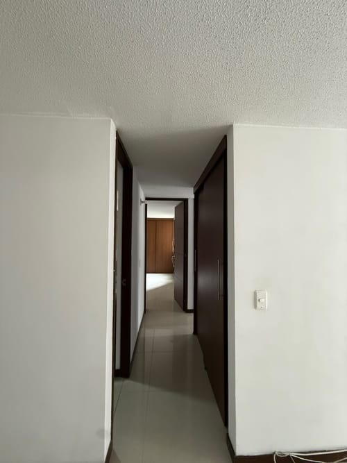 Apartamento de 3 alcobas en venta en Cabañas, Bello, 70 m² · foto 9 de 18