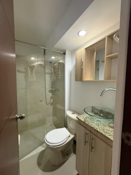 Apartamento de 3 alcobas en venta en Cabañas, Bello, 70 m² · foto 17 de 18