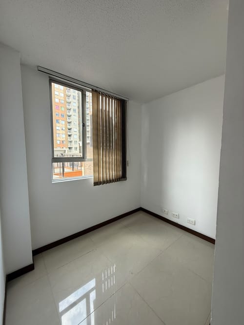Apartamento de 3 alcobas en venta en Cabañas, Bello, 70 m² · foto 14 de 18