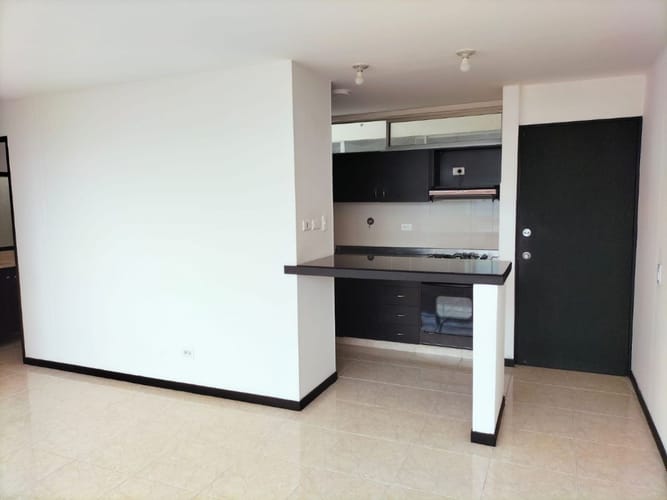Apartamento de 3 alcobas en arriendo en Belén, Medellín, 90 m² · foto 5 de 16