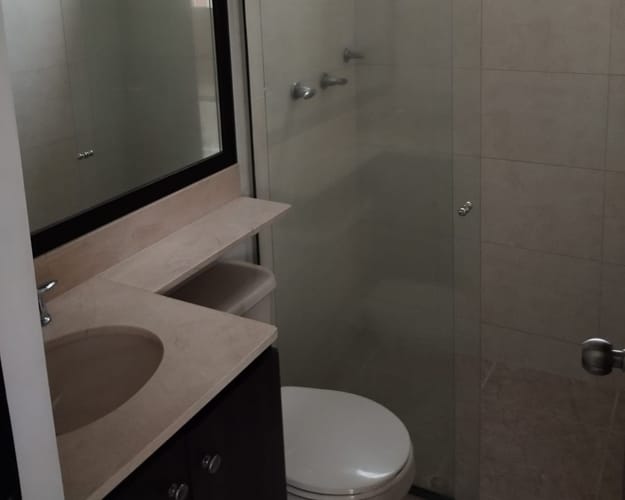 Apartamento de 3 alcobas en arriendo en Belén, Medellín, 90 m² · foto 15 de 16